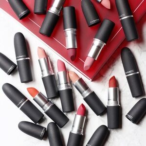 MAC Cosmetics 💄 2 Lipsticks !